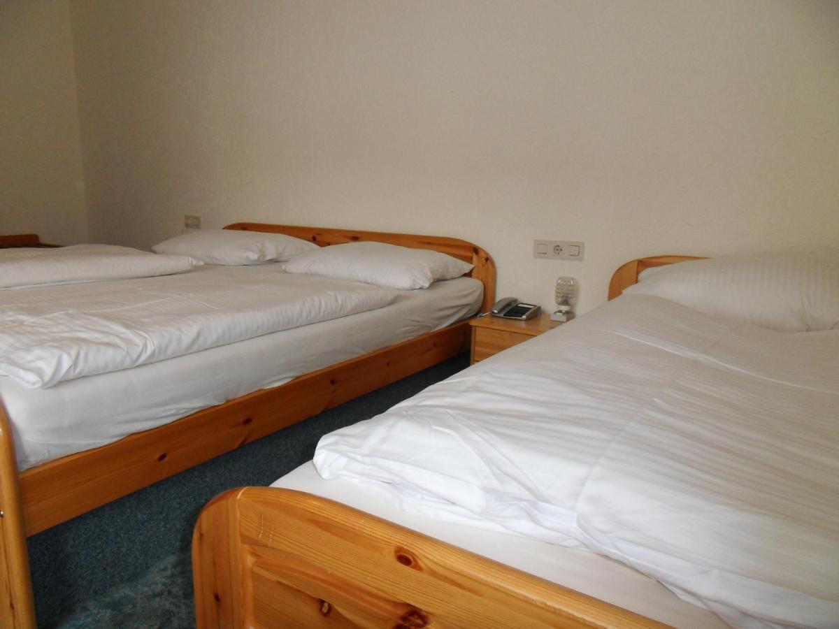 Hotel Gruener Baum Bretzenheim Ngoại thất bức ảnh