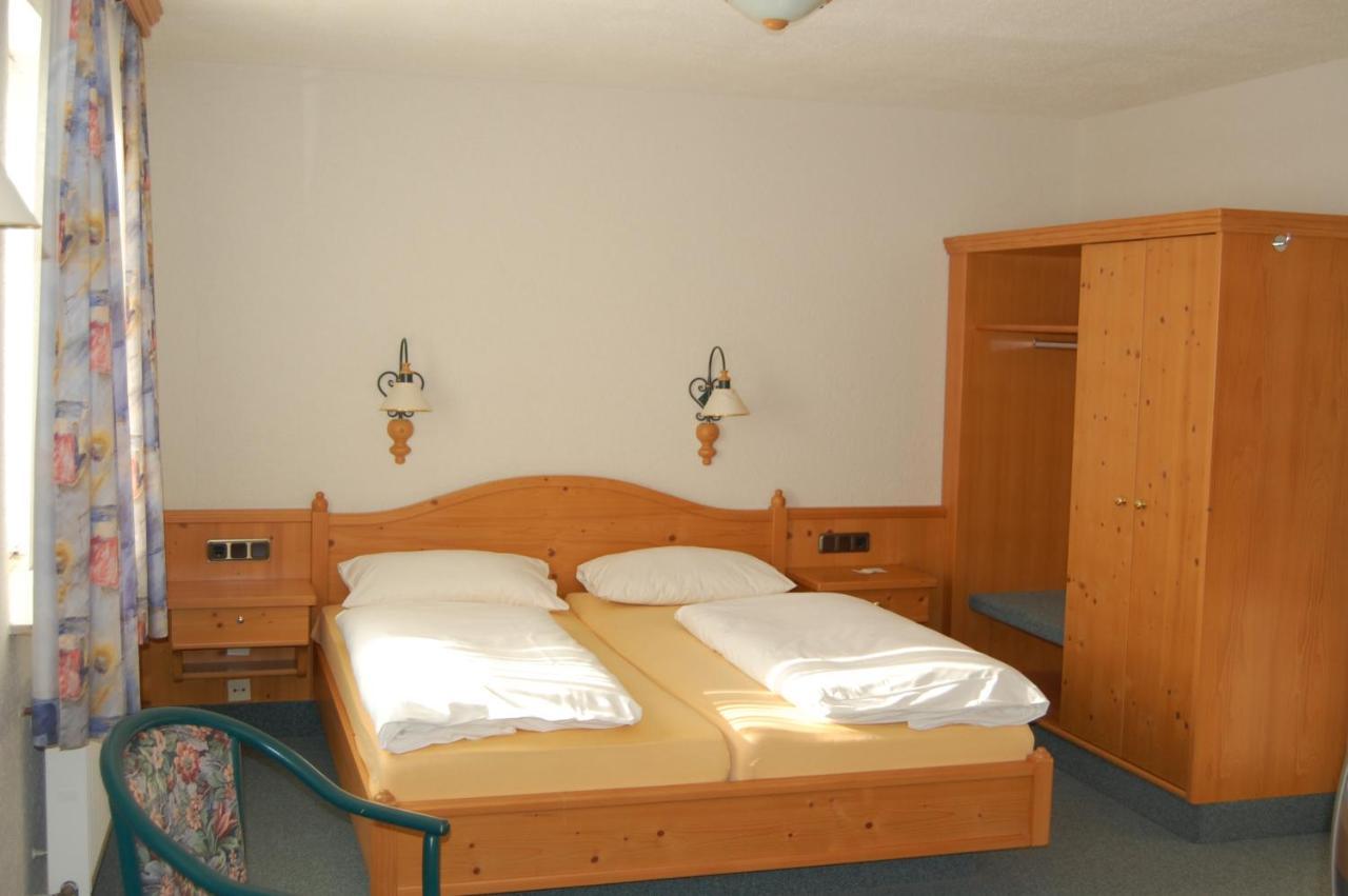 Hotel Gruener Baum Bretzenheim Ngoại thất bức ảnh