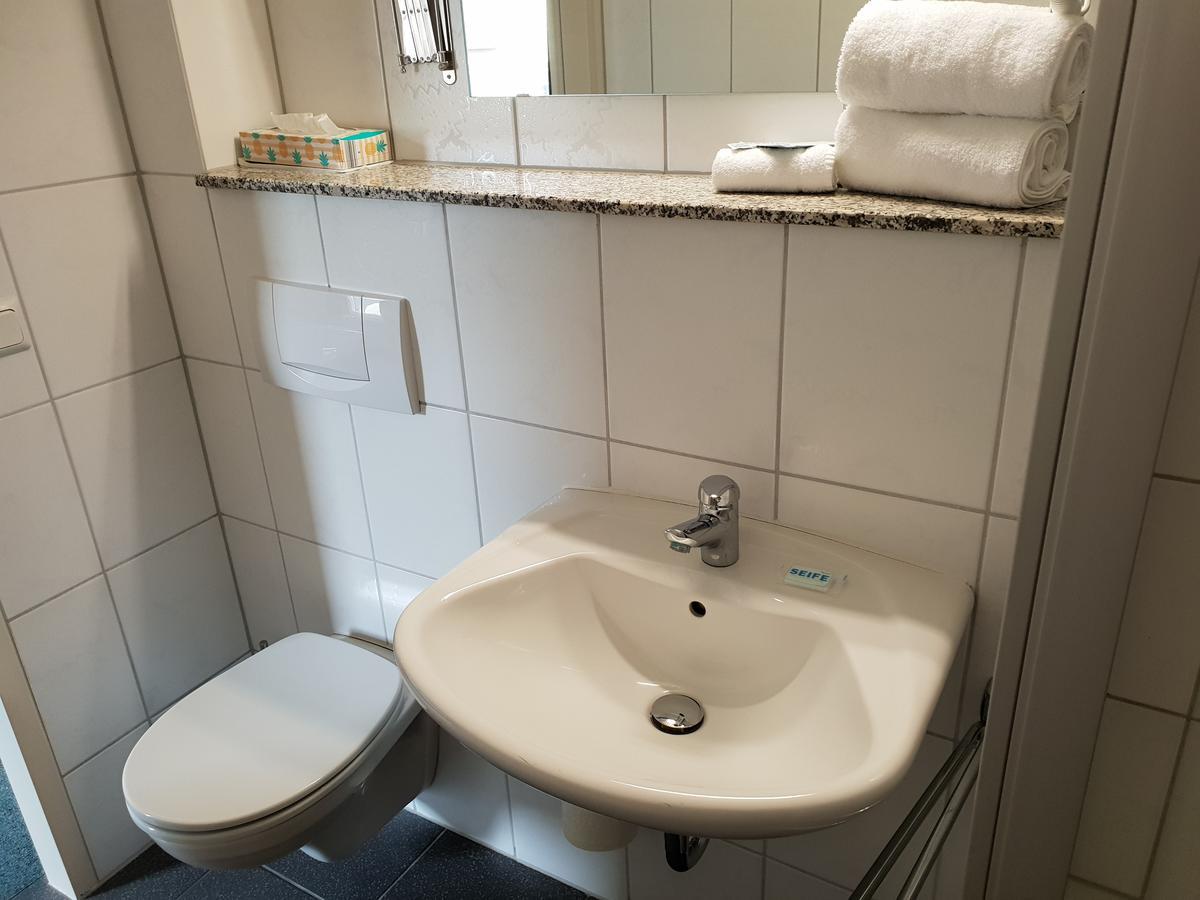 Hotel Gruener Baum Bretzenheim Ngoại thất bức ảnh
